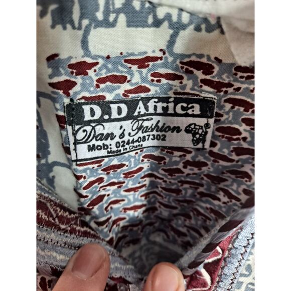 D.D. Africa Women's Geometric Embroidered Short Sleeve Blouse Size - Picture 4 of 8